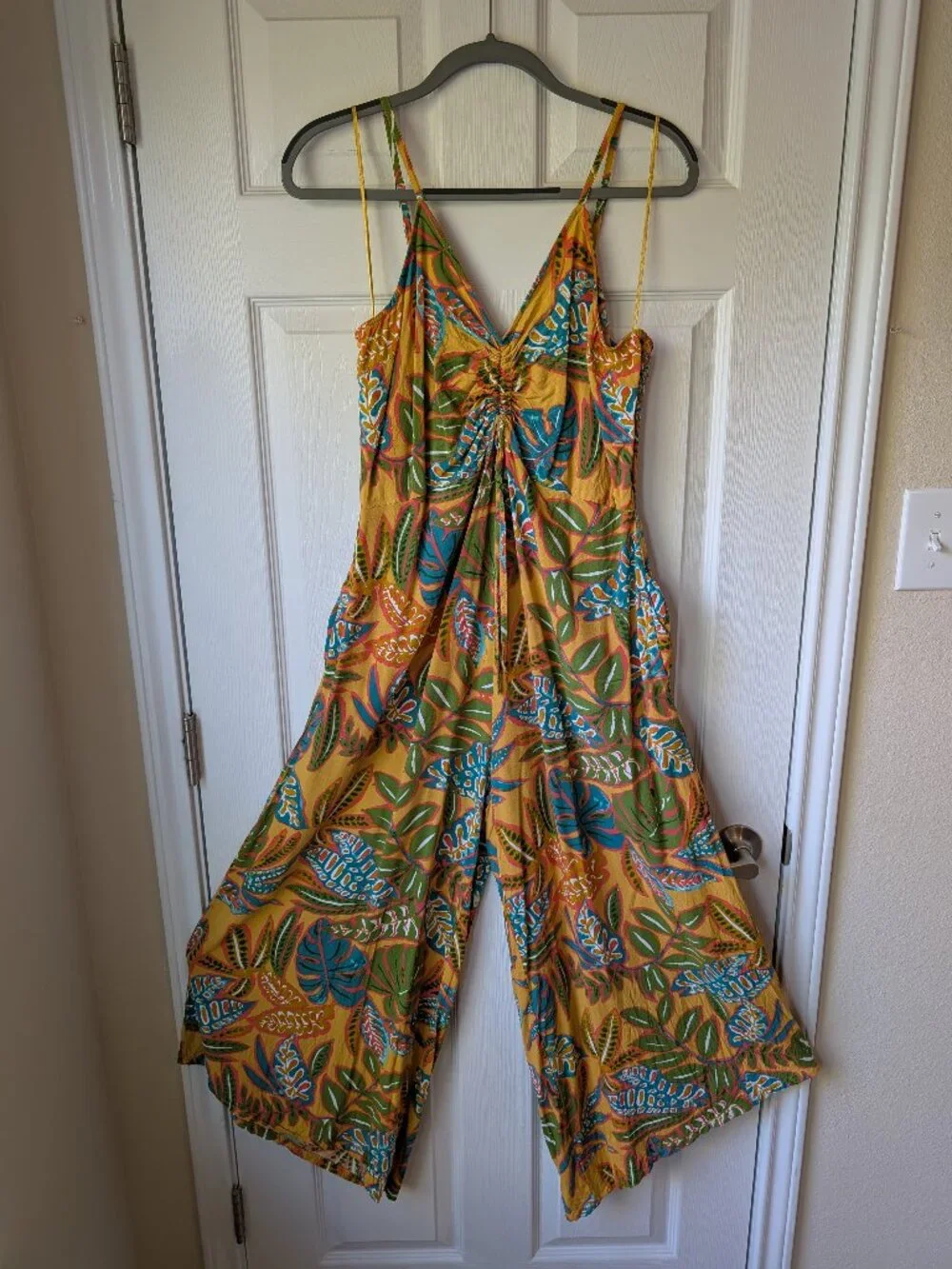 Japna Tropical Wide Leg Jumpsuit with Pockets - Picture 3 of 8